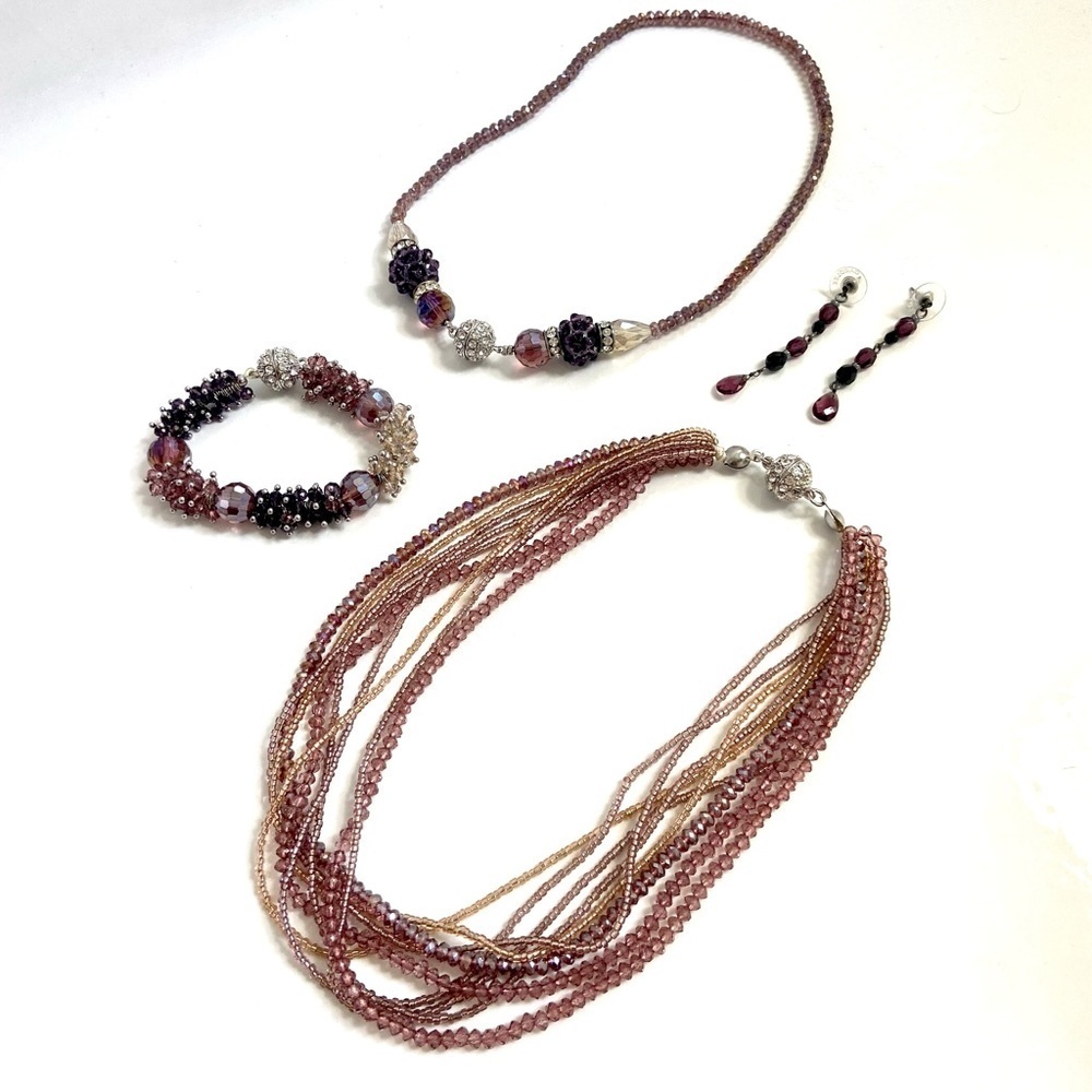 Magnetic jeweled necklace, earring & bracelet set
